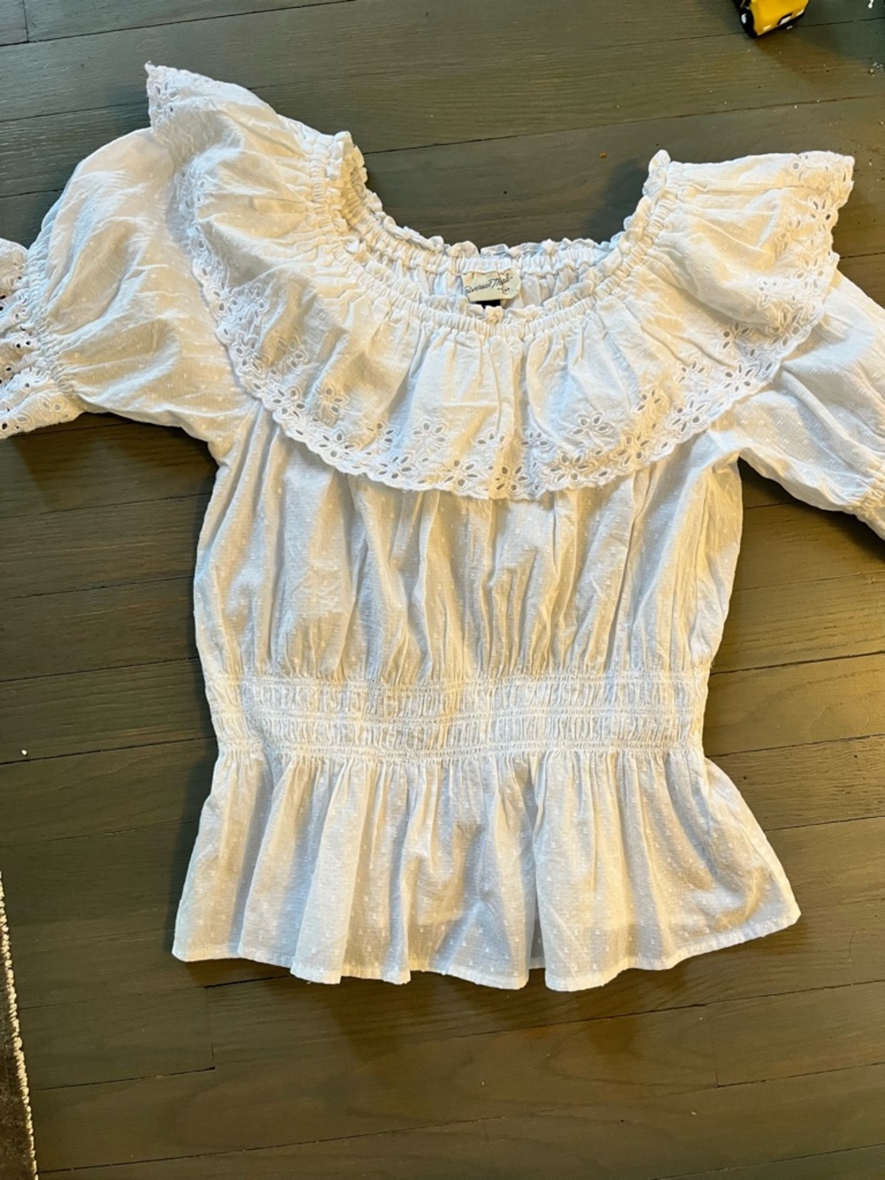 White Ruffled Eyelet Peasant Top - Women Size Small